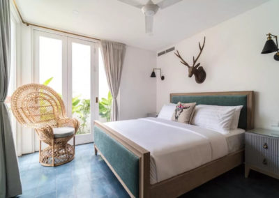 Custom made Bed - bali luxury villa